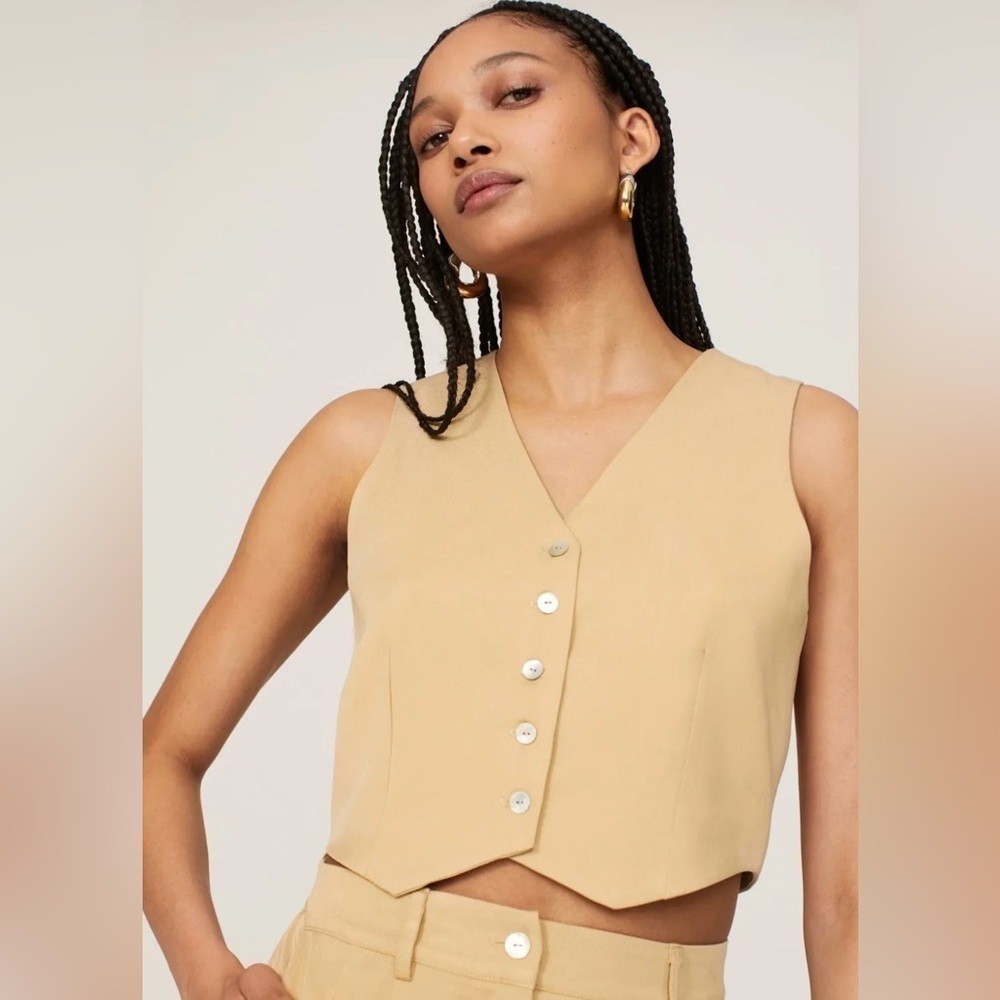 Donni Crop Pearl Button Twill Vest in Sand Womens Size XS